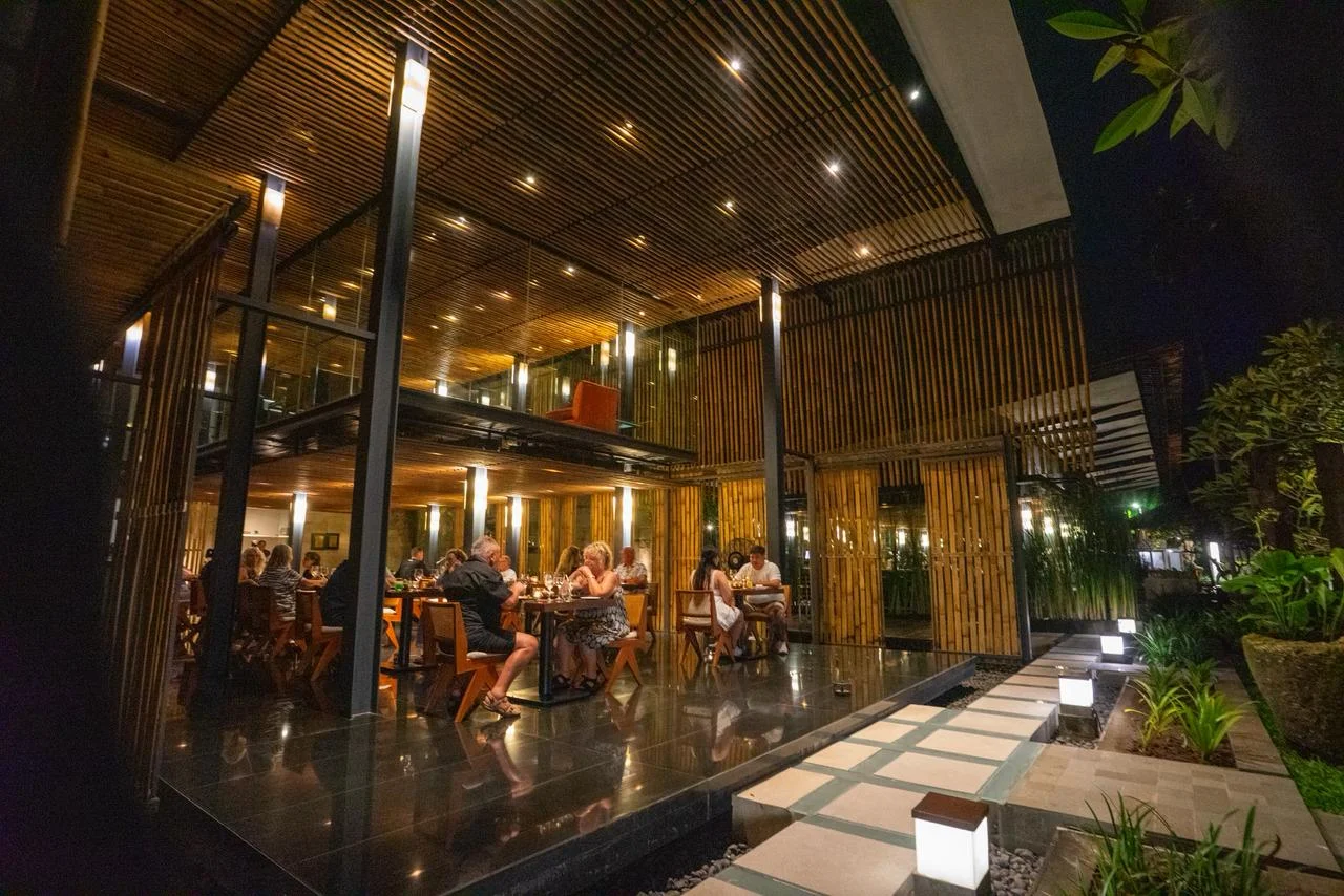 Tetaring Restaurant – Нуса-Дуа