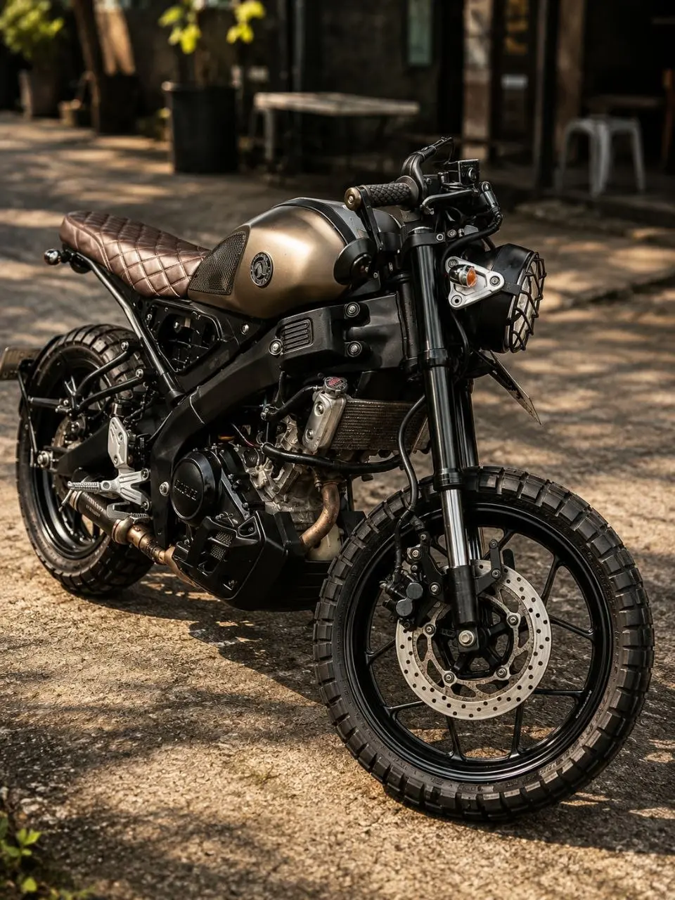 Yamaha XSR 155 Custom спереди