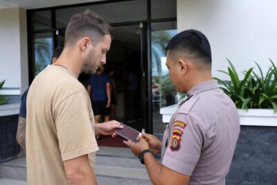 Какие документы носить с собой на Бали